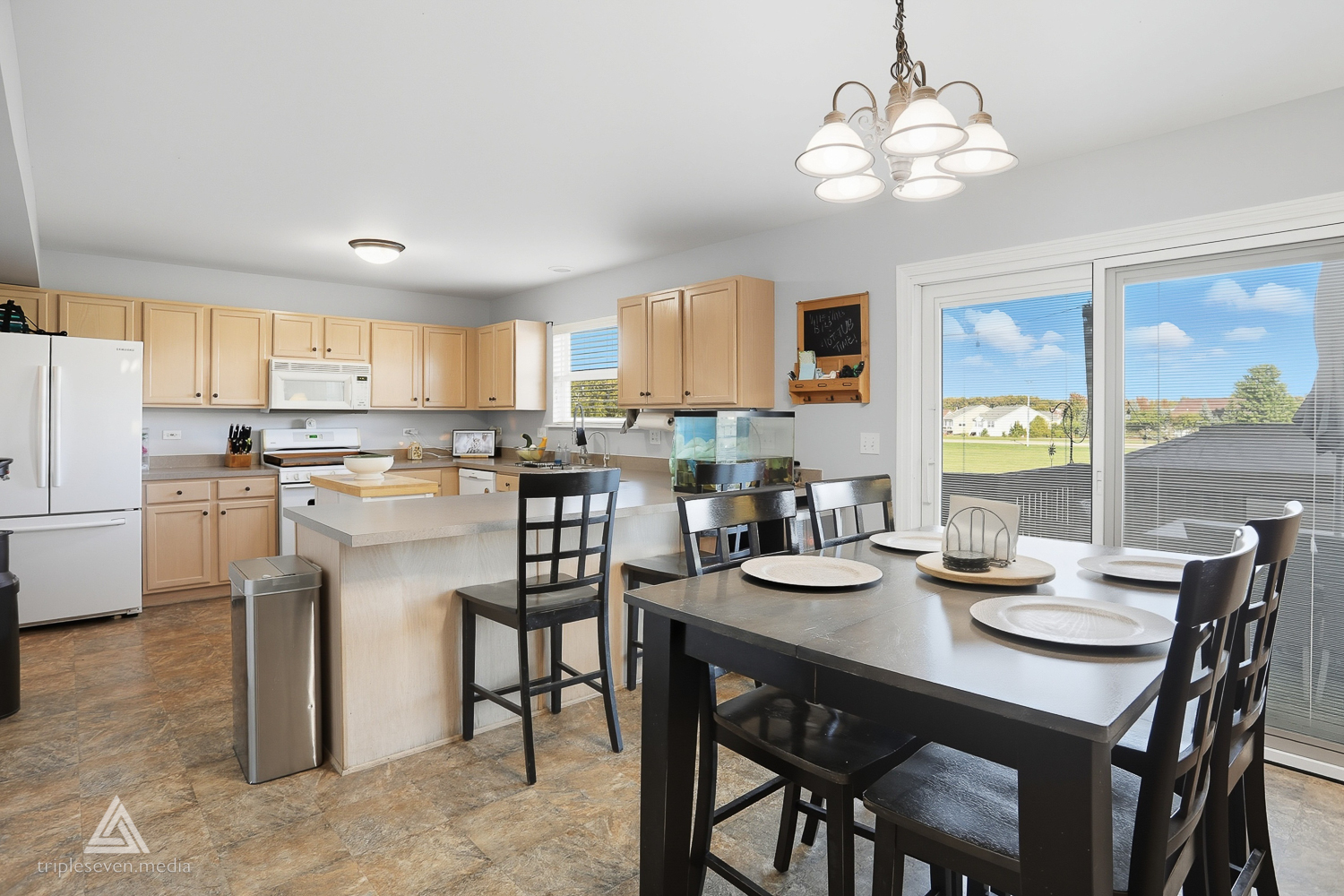 1820 Jack Pine Way, Lockport, IL 60441