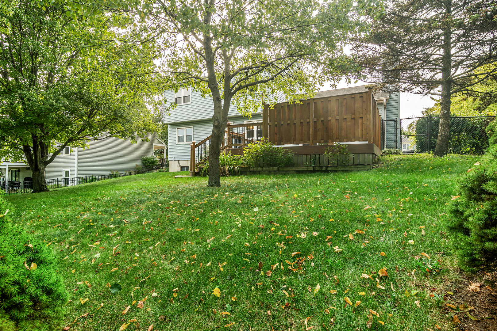 36 Shore Drive, Schaumburg, IL 60193