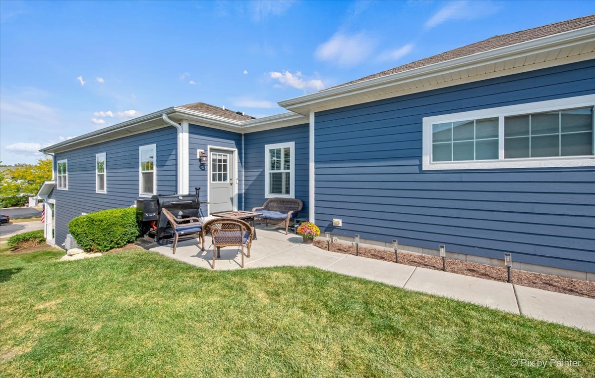 745 Harper Avenue, Cary, IL 60013