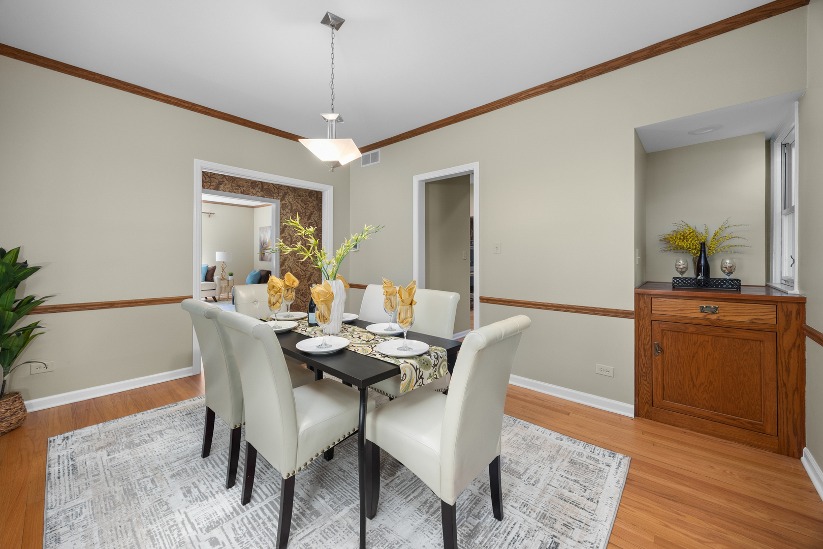 4416 Seeley Avenue, Downers Grove, IL 60515