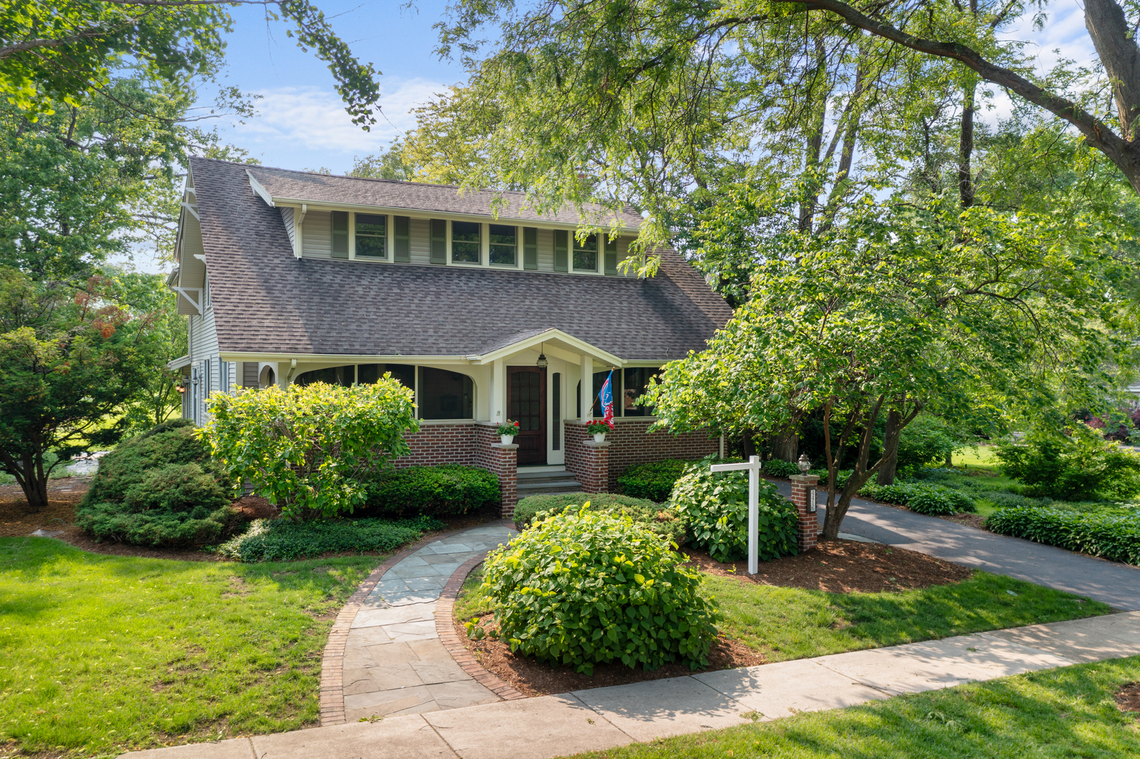 4416 Seeley Avenue, Downers Grove, IL 60515