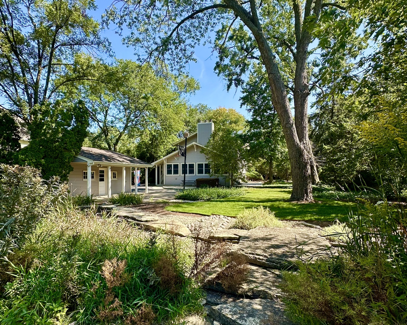 4416 Seeley Avenue, Downers Grove, IL 60515