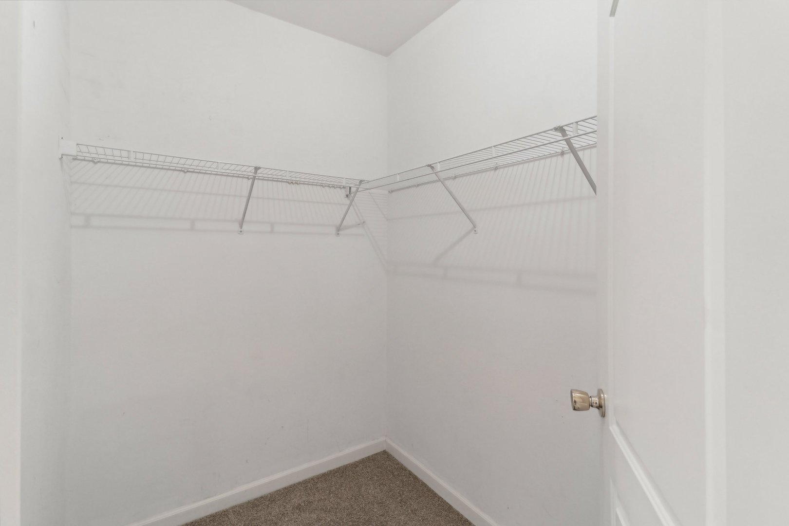 10 N Lake Street #307, Grayslake, IL 60030