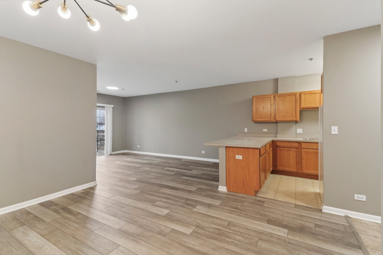 10 N Lake Street #307, Grayslake, IL 60030