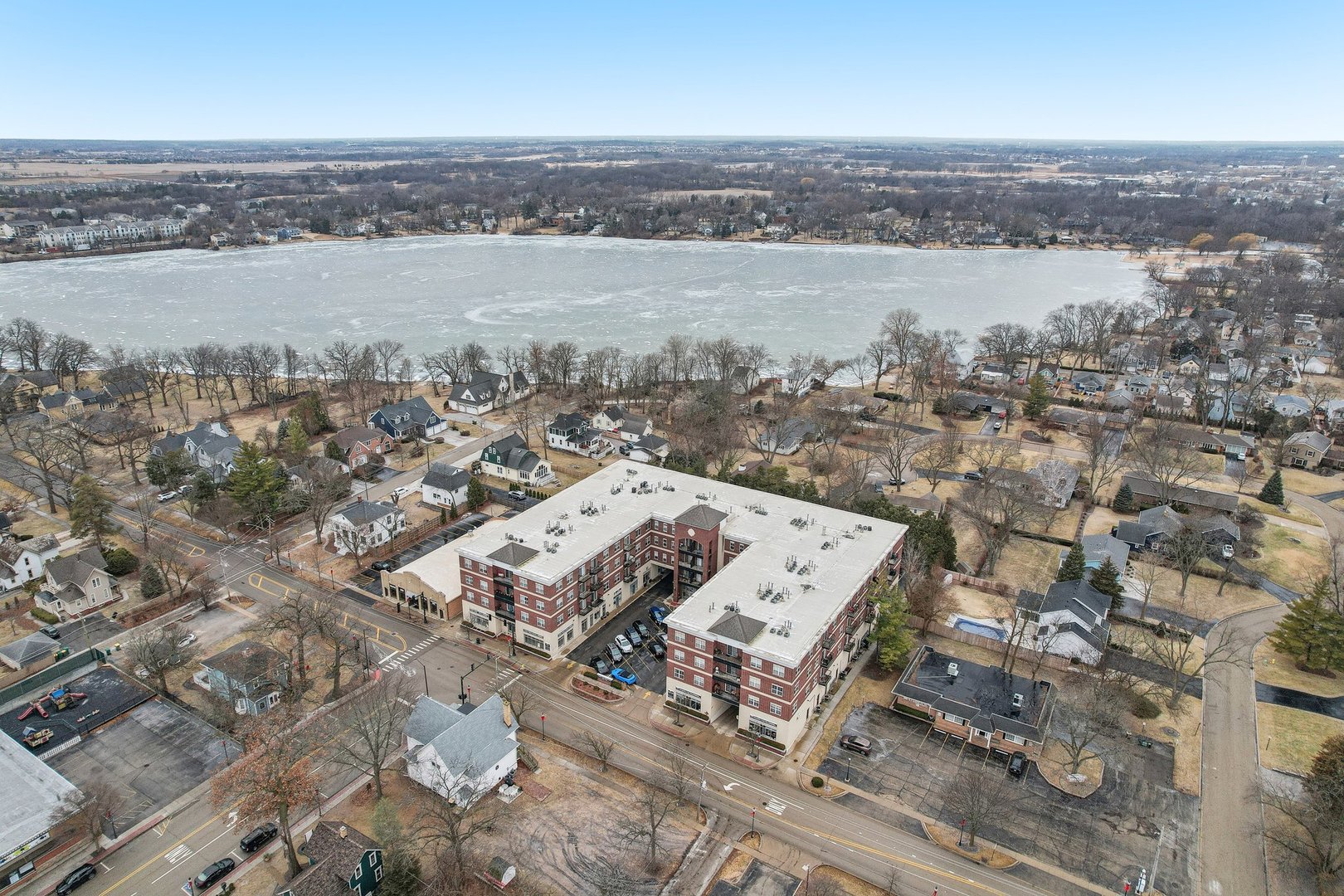 10 N Lake Street #307, Grayslake, IL 60030