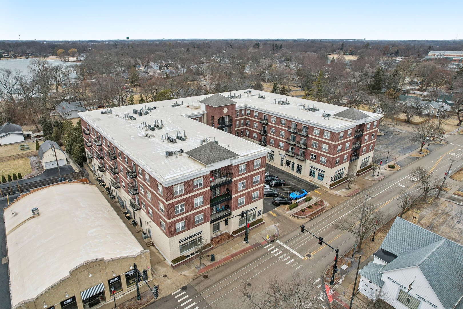 10 N Lake Street #307, Grayslake, IL 60030