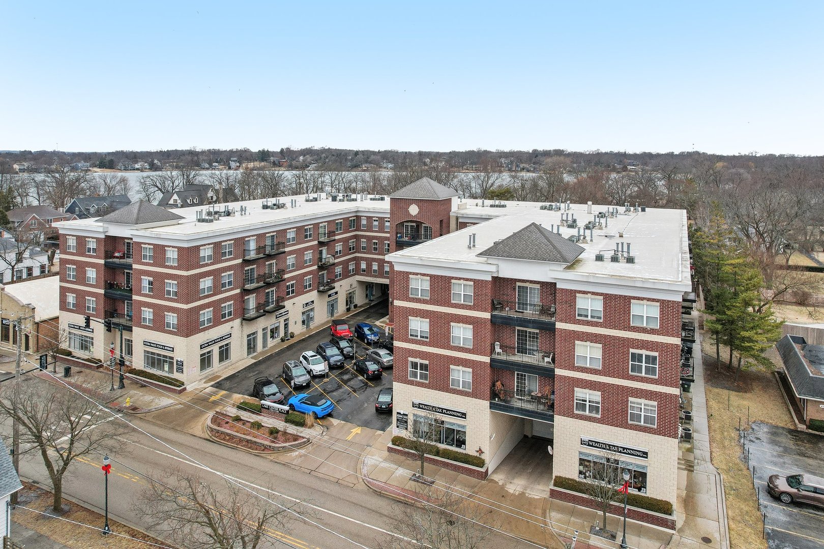 10 N Lake Street #307, Grayslake, IL 60030