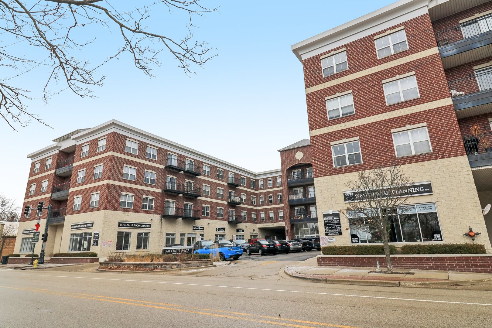10 N Lake Street #307, Grayslake, IL 60030