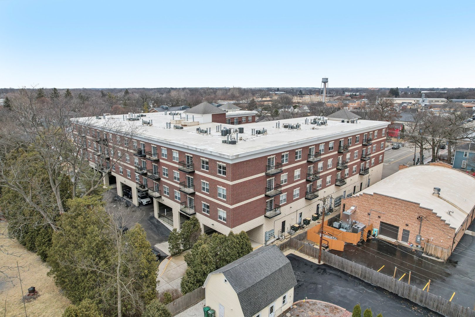 10 N Lake Street #307, Grayslake, IL 60030