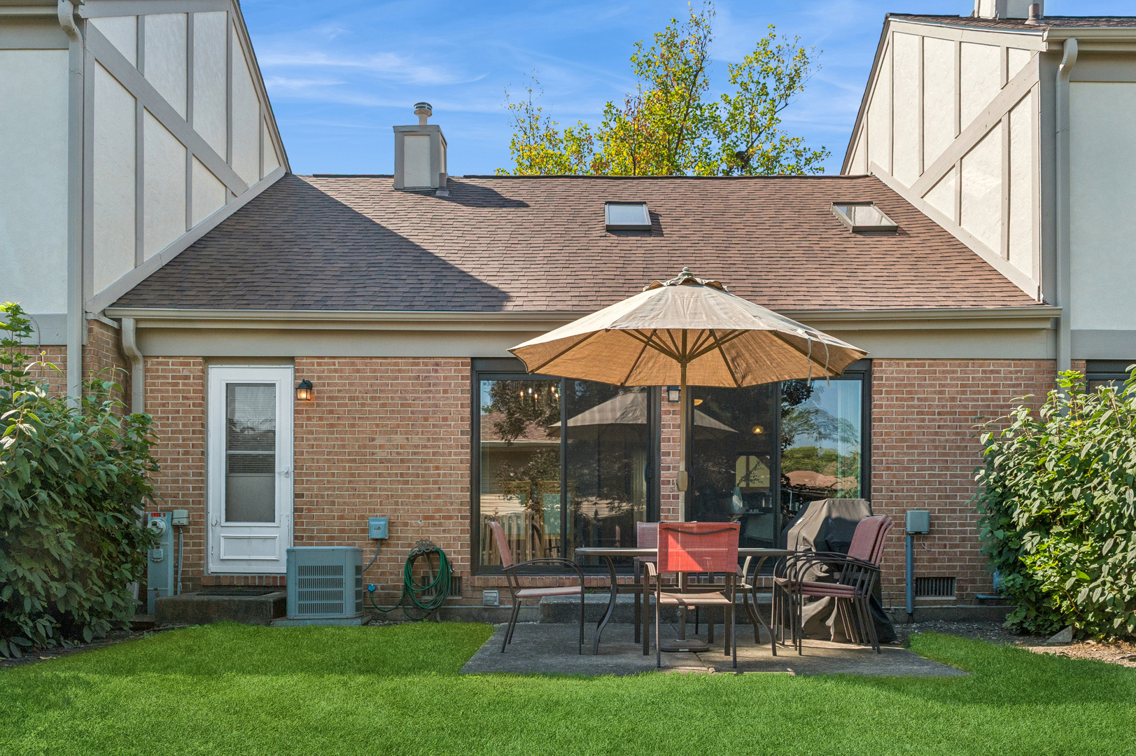 2925 Denton Court, Westchester, IL 60154