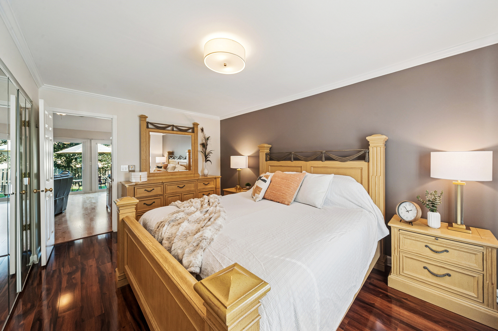 2925 Denton Court, Westchester, IL 60154