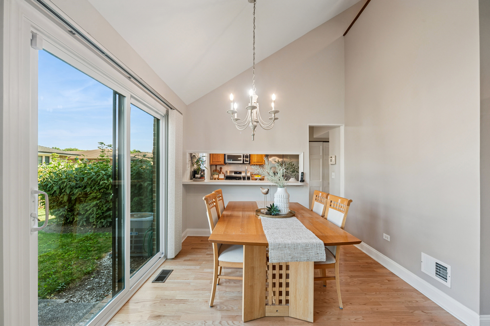 2925 Denton Court, Westchester, IL 60154