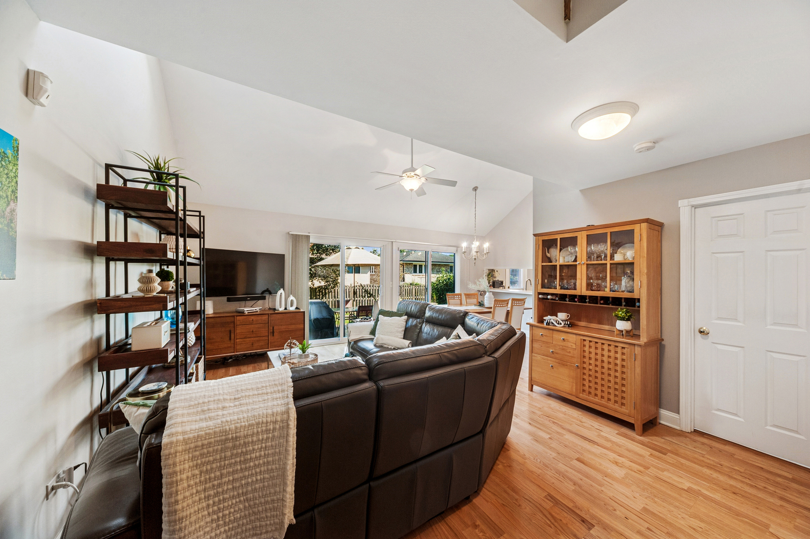 2925 Denton Court, Westchester, IL 60154