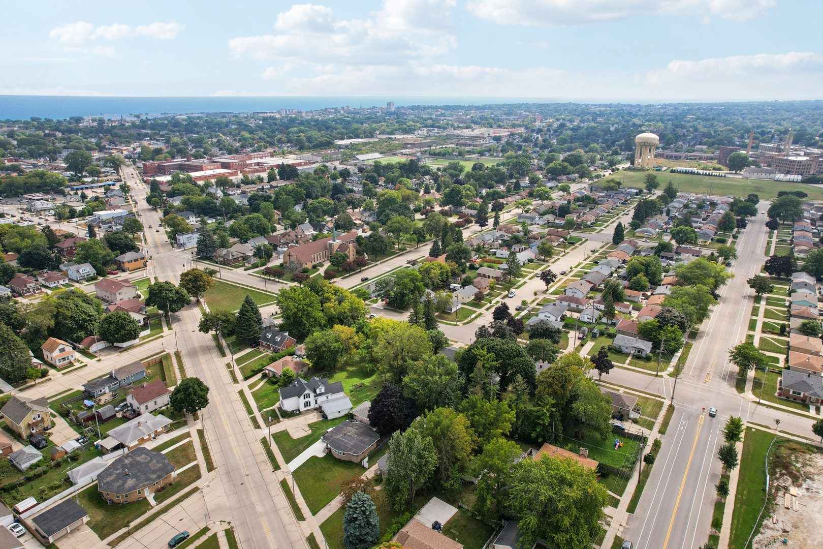 2009 Rapids Drive, Racine, WI 53404
