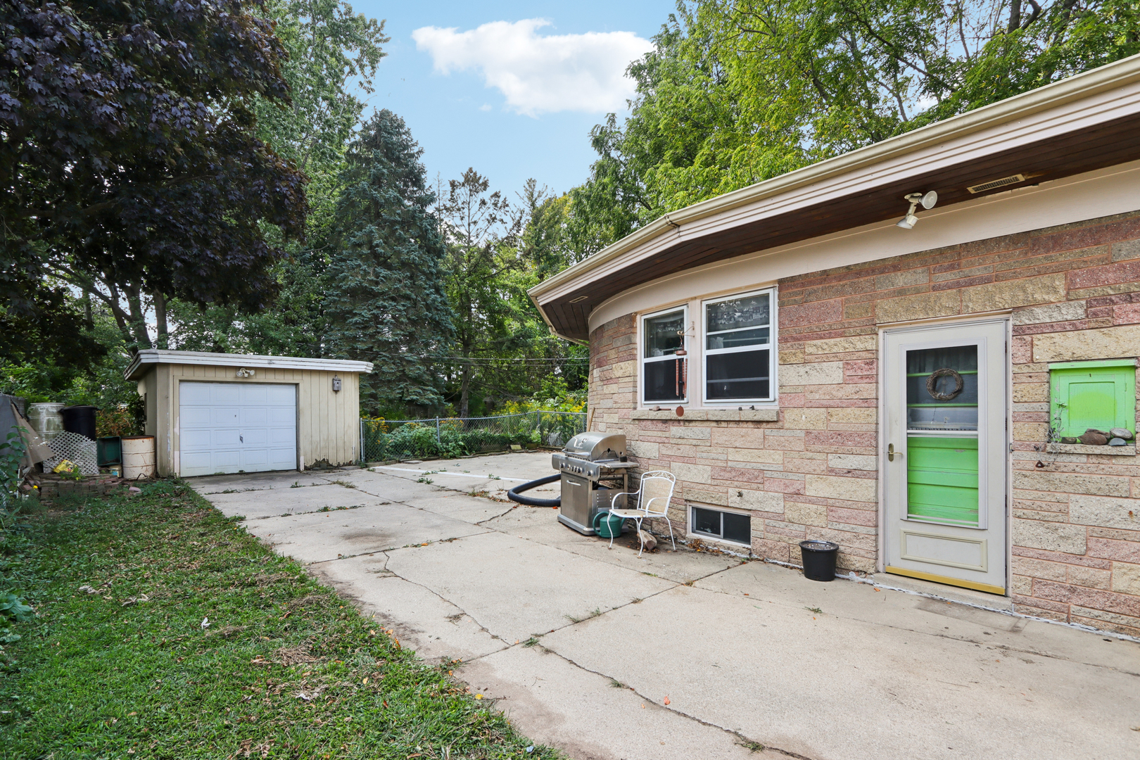 2009 Rapids Drive, Racine, WI 53404
