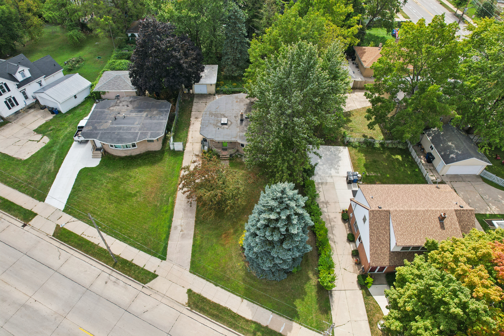 2009 Rapids Drive, Racine, WI 53404