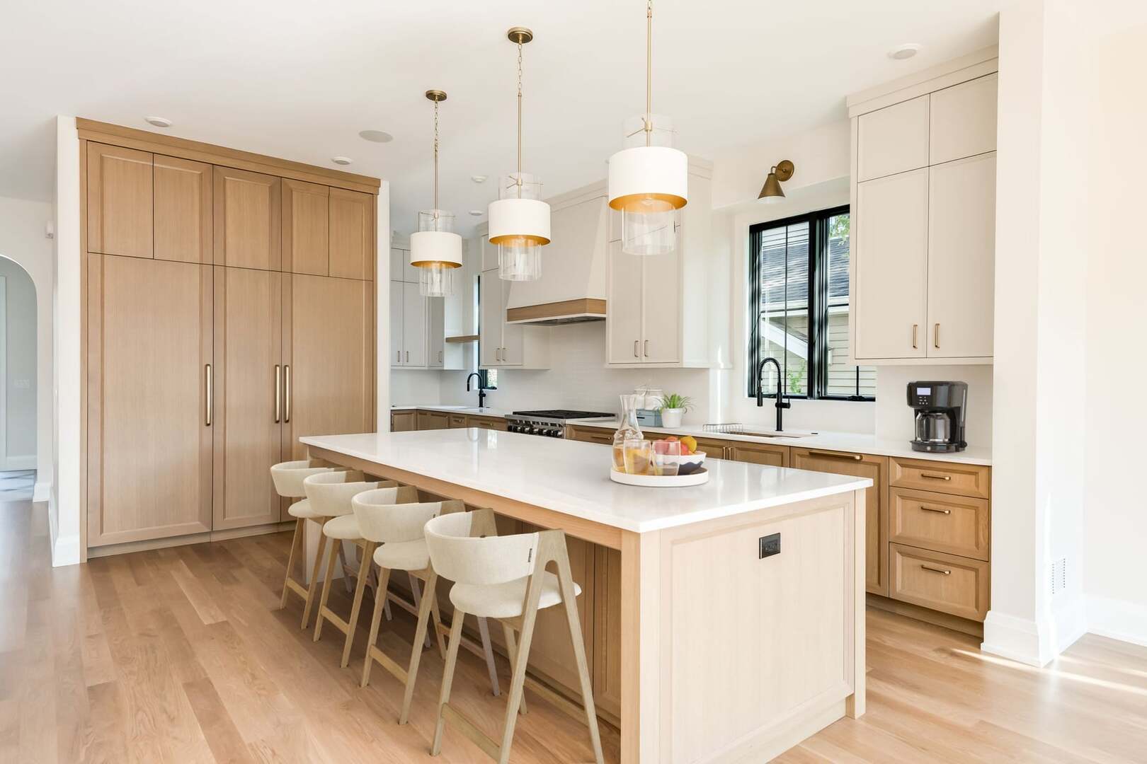 900 S Colfax Avenue, Elmhurst, IL 60126