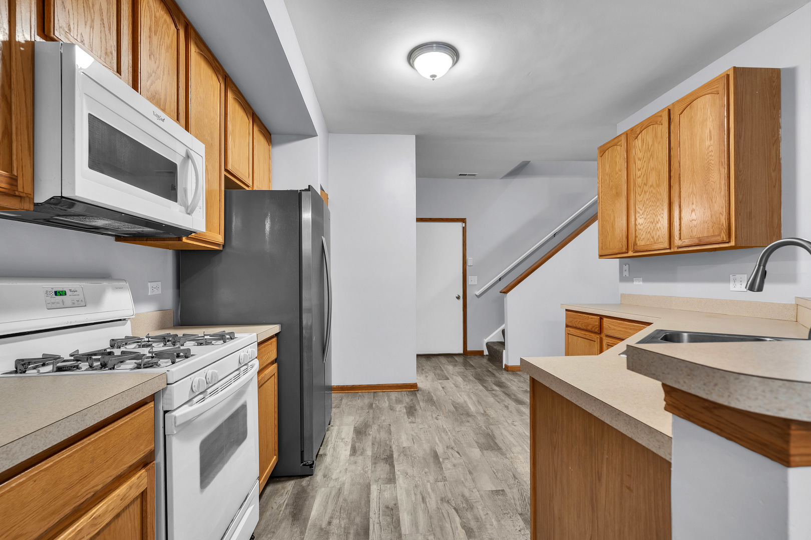 308 S Fieldstone Court, Round Lake, IL 60073