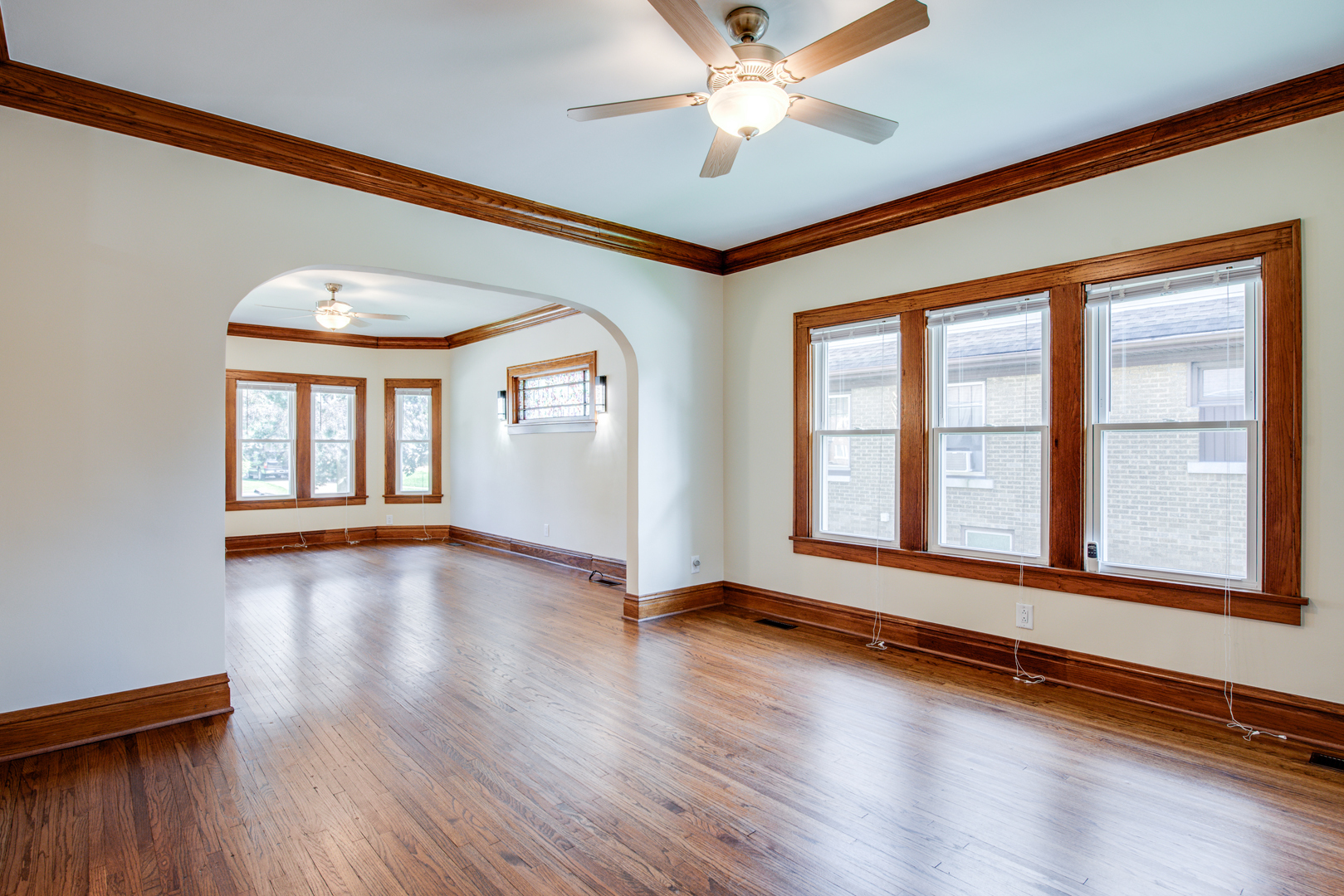 819 Oakland Avenue, Joliet, IL 60435