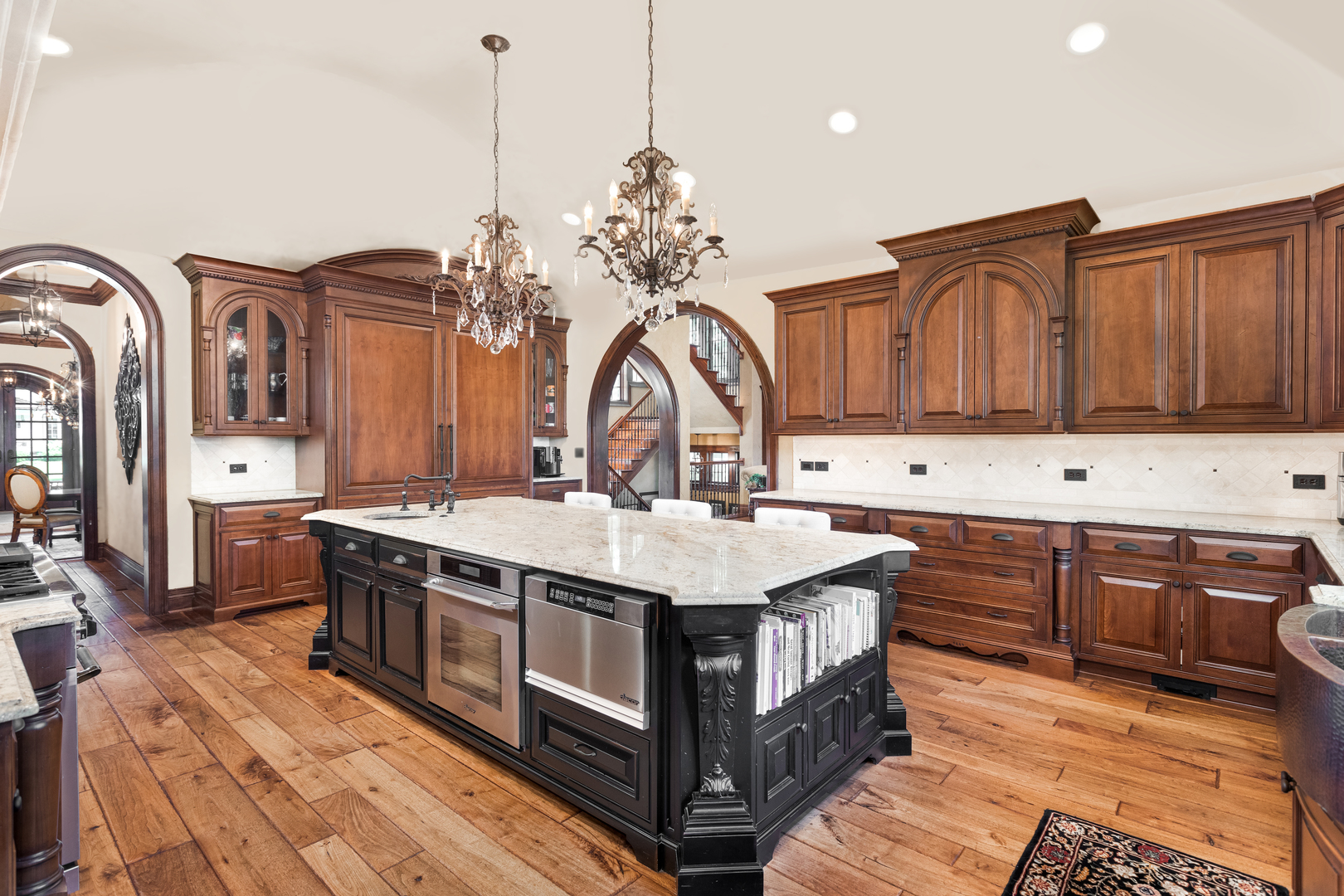 21 Forest Avenue, Naperville, IL 60540