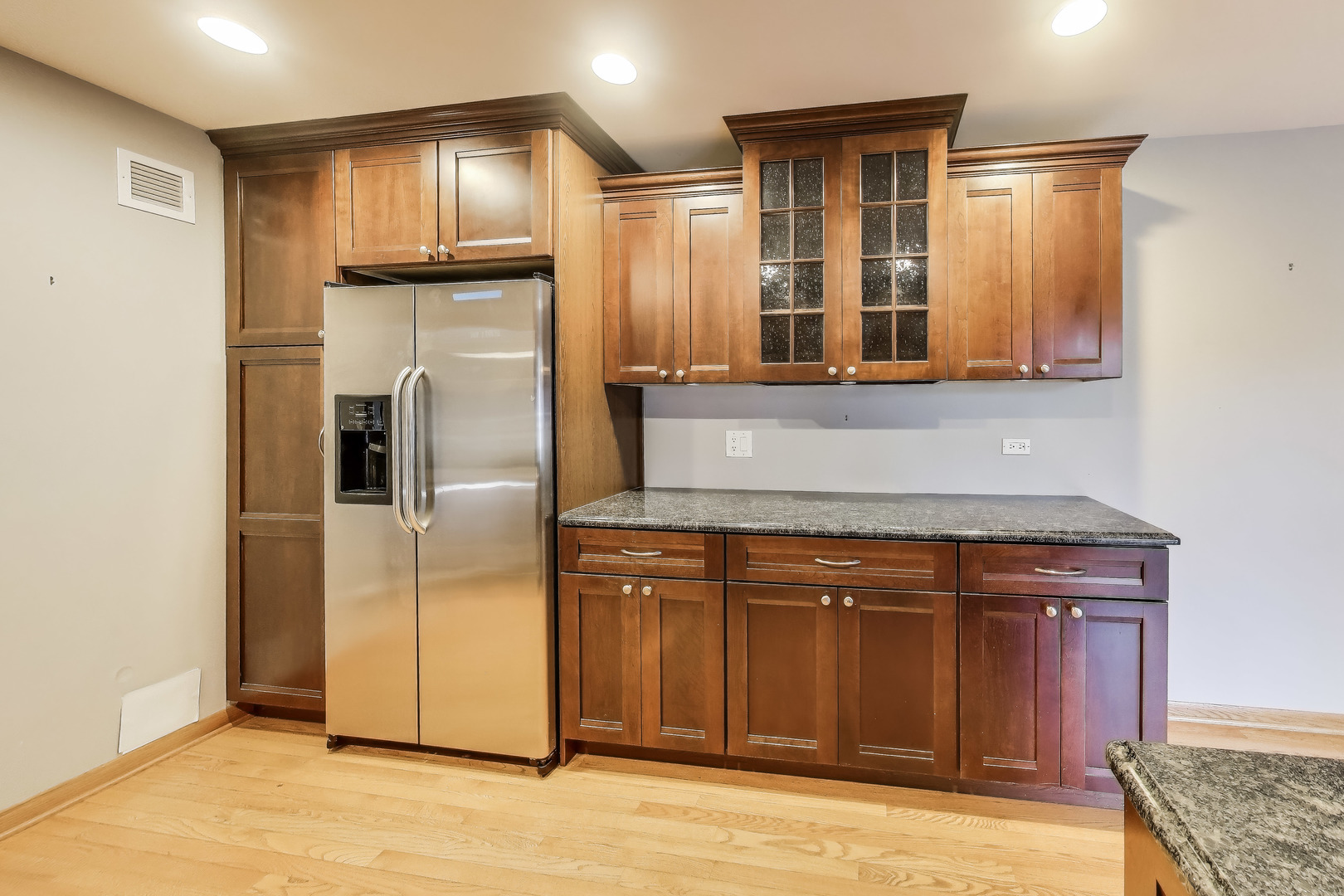 5 N Maple Street, Mount Prospect, IL 60056