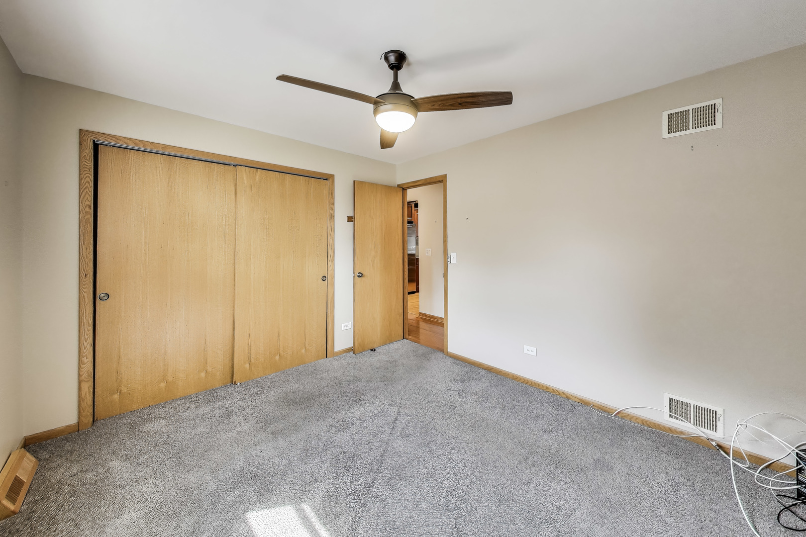 5 N Maple Street, Mount Prospect, IL 60056