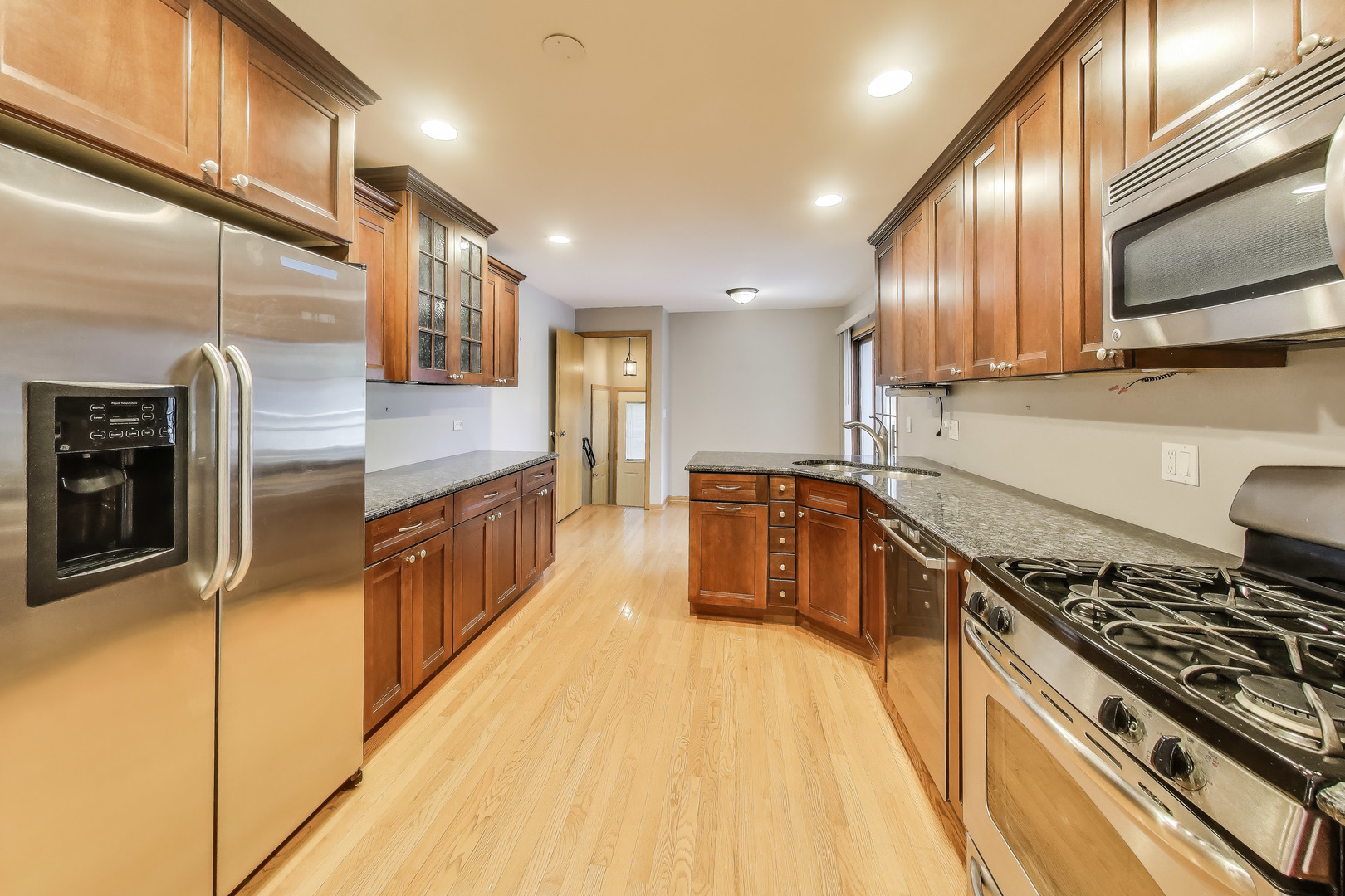 5 N Maple Street, Mount Prospect, IL 60056