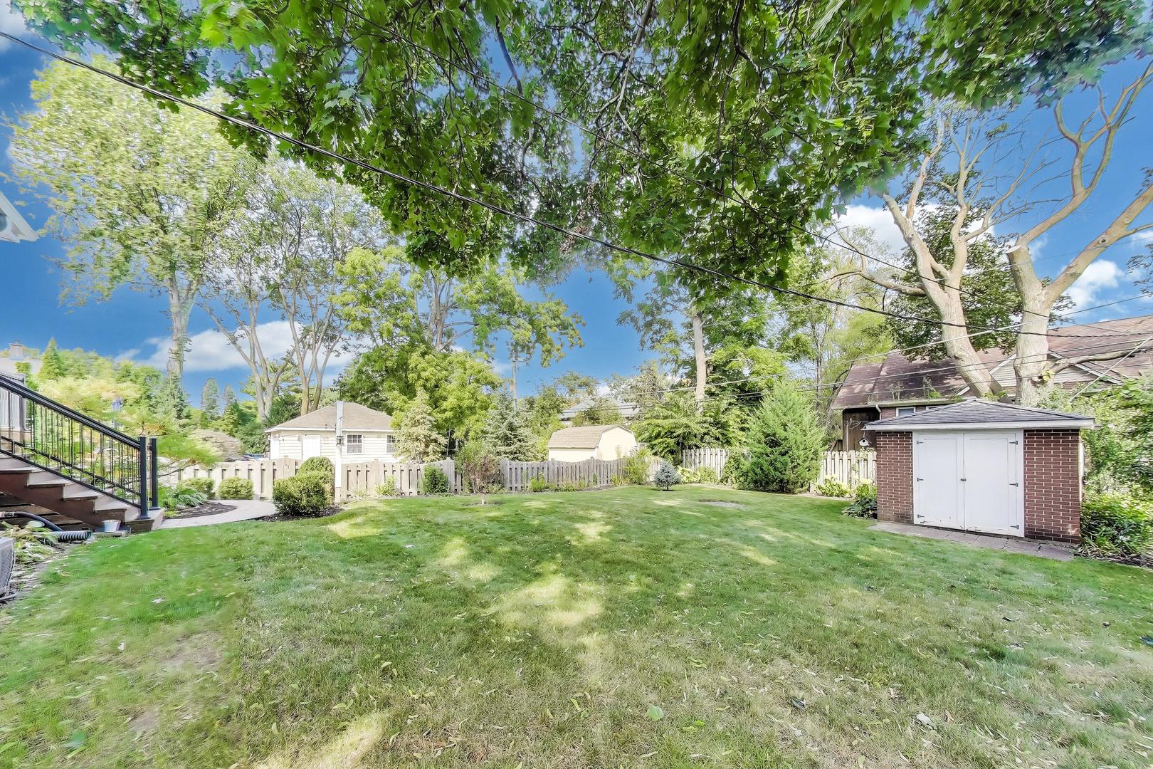 5 N Maple Street, Mount Prospect, IL 60056
