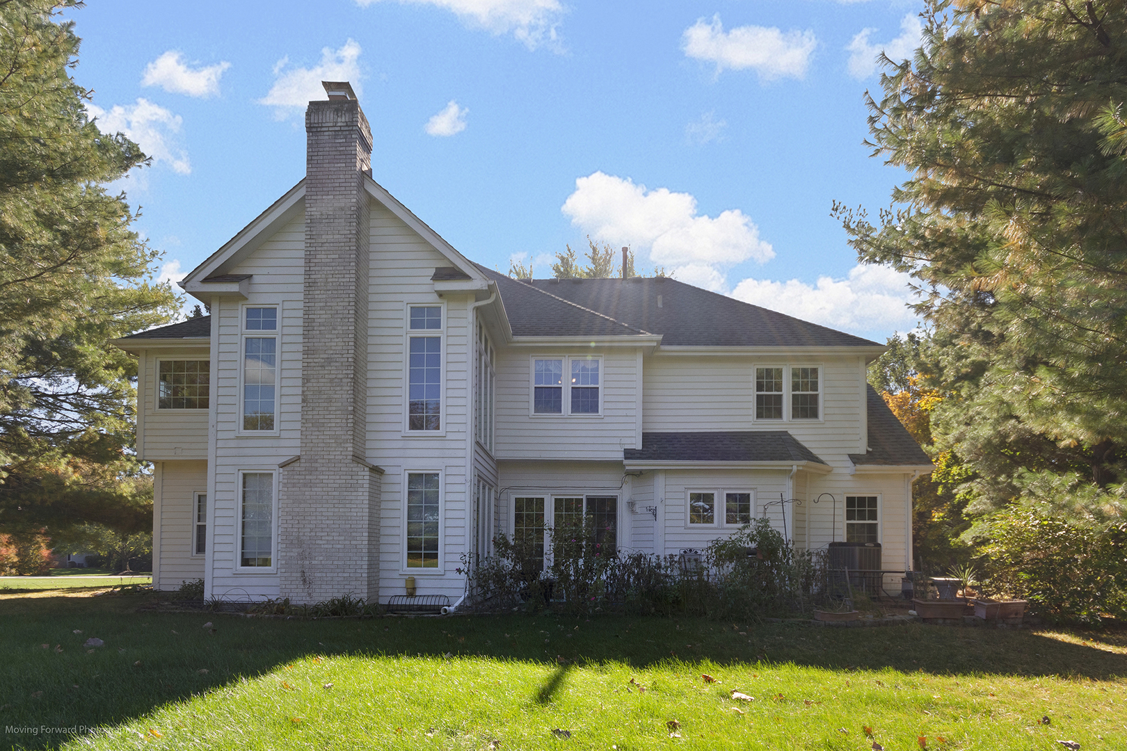 52 Oak Creek Drive, Yorkville, IL 60560