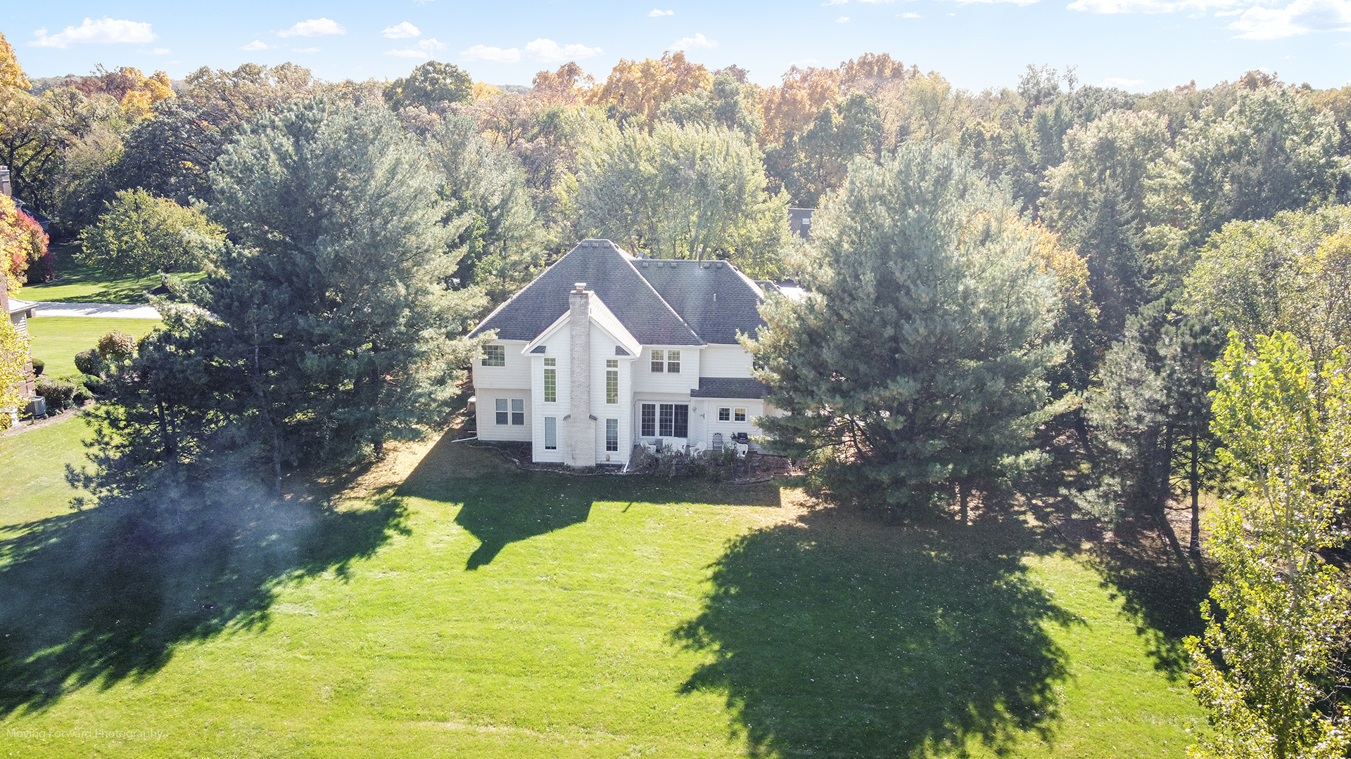 52 Oak Creek Drive, Yorkville, IL 60560