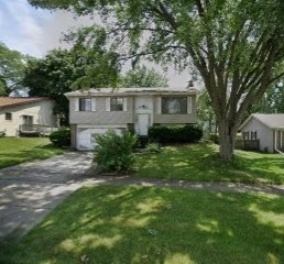 24W641 Meadow Lake Drive, Naperville, IL 60540