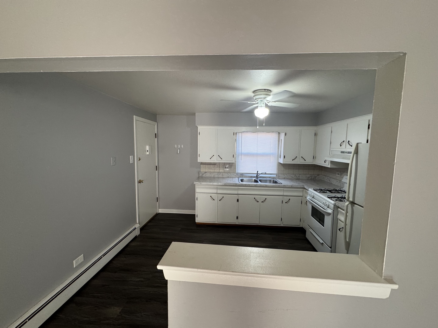 6927 W 64th Place #2E, Chicago, IL 60638