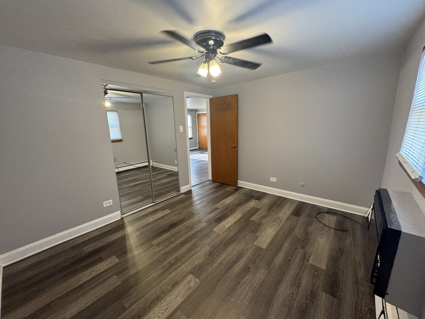 6927 W 64th Place #2E, Chicago, IL 60638