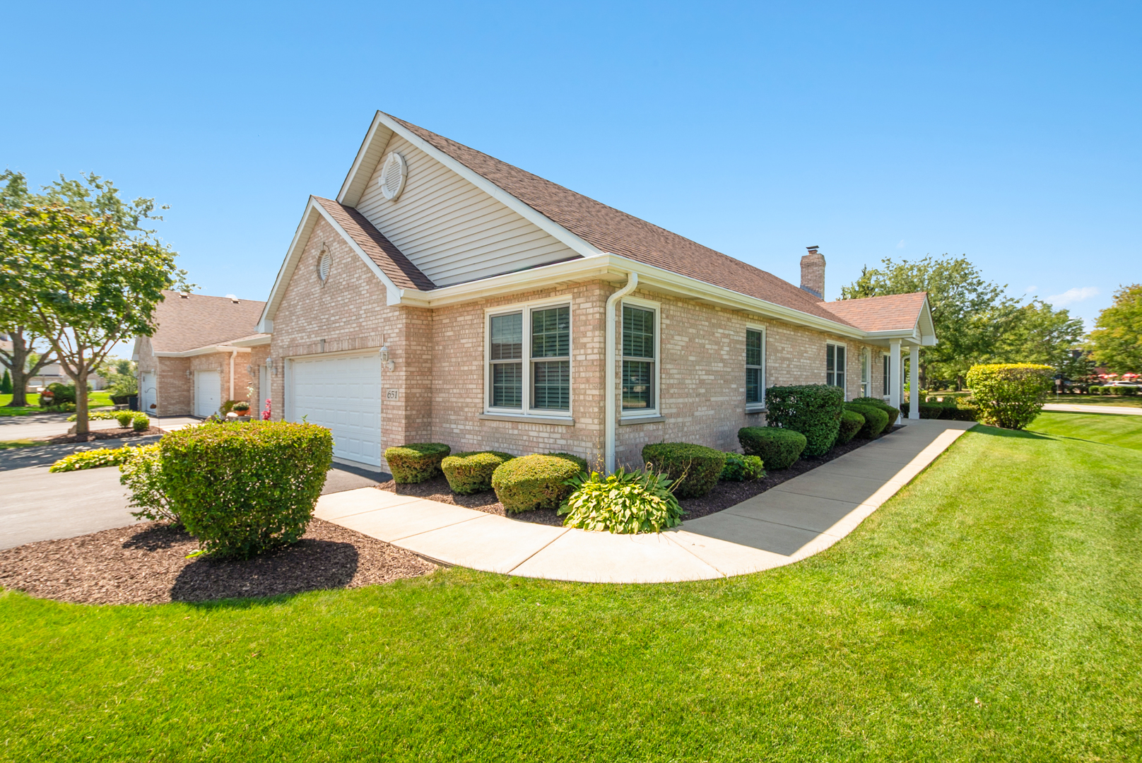 651 Schooner Drive, New Lenox, IL 60451