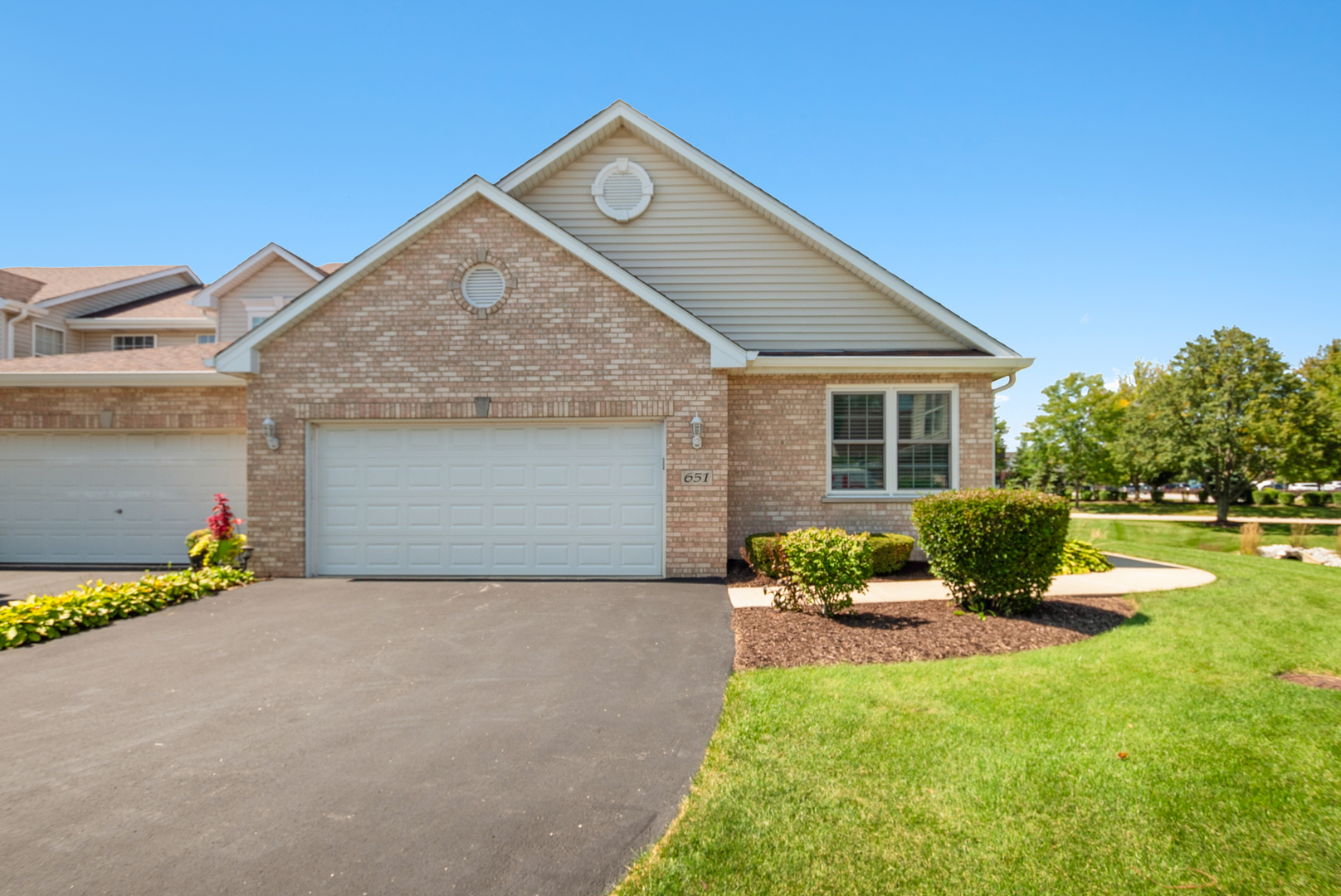 651 Schooner Drive, New Lenox, IL 60451