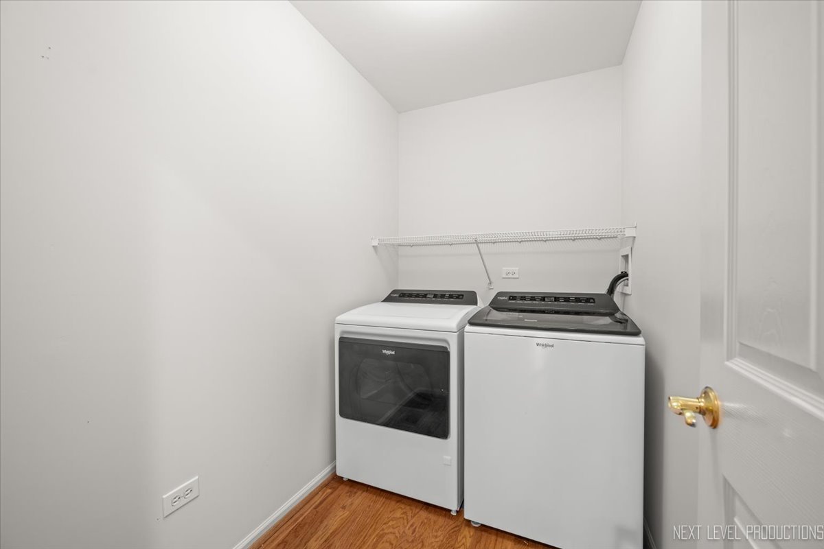 608 Clearwater Court, Oswego, IL 60543