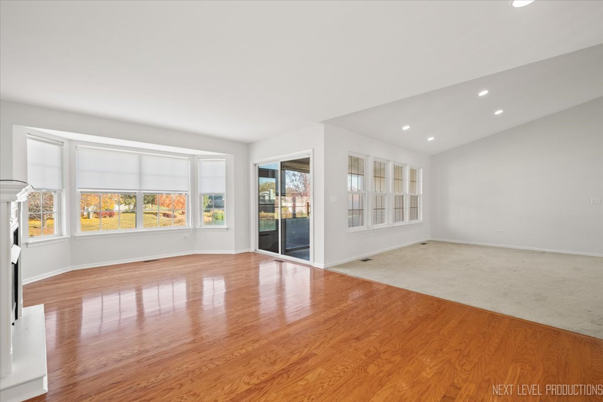 608 Clearwater Court, Oswego, IL 60543