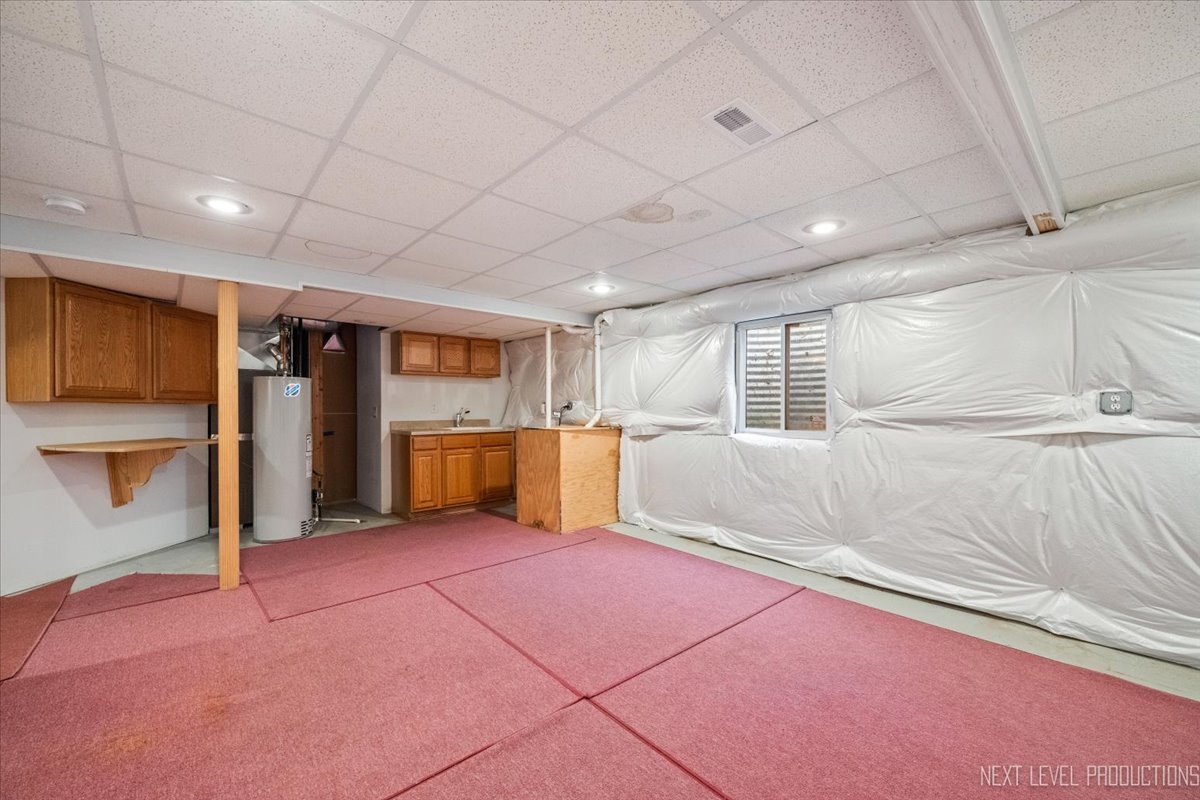 608 Clearwater Court, Oswego, IL 60543