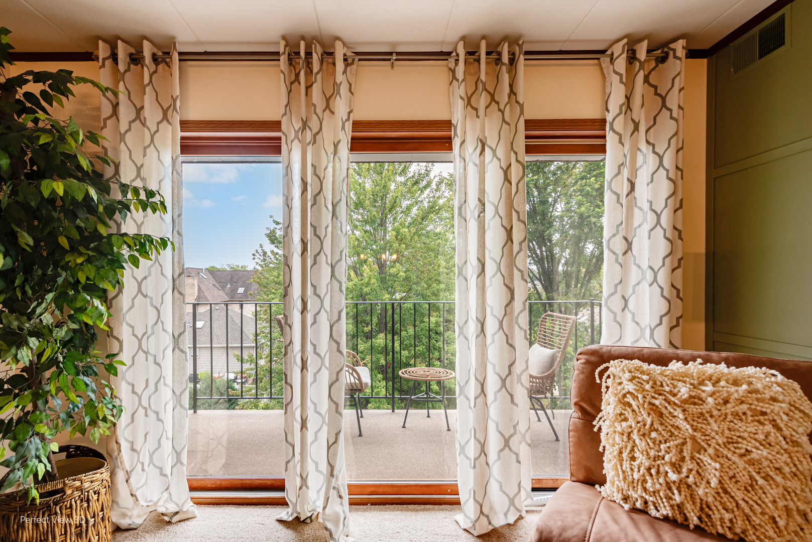 9510 S KOLMAR Avenue #311, Oak Lawn, IL 60453