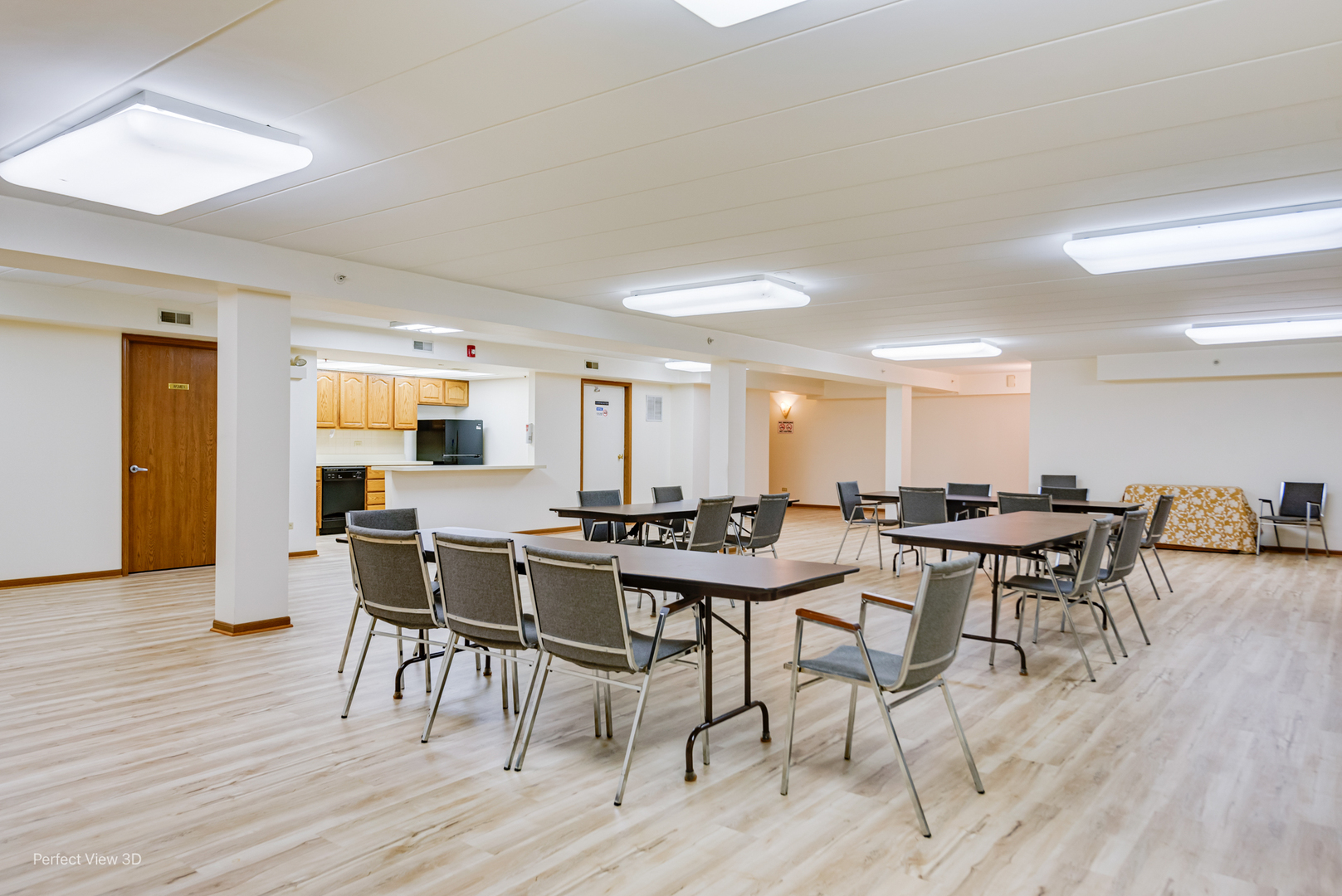 9510 S KOLMAR Avenue #311, Oak Lawn, IL 60453