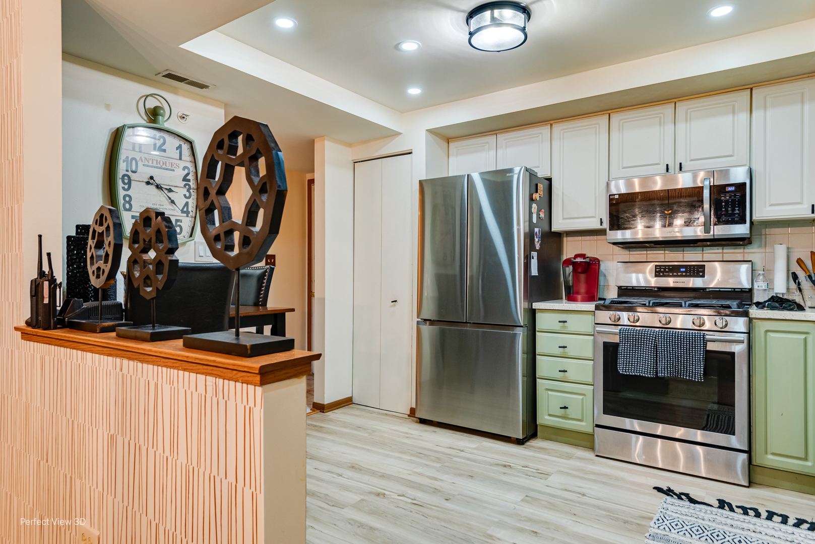 9510 S KOLMAR Avenue #311, Oak Lawn, IL 60453