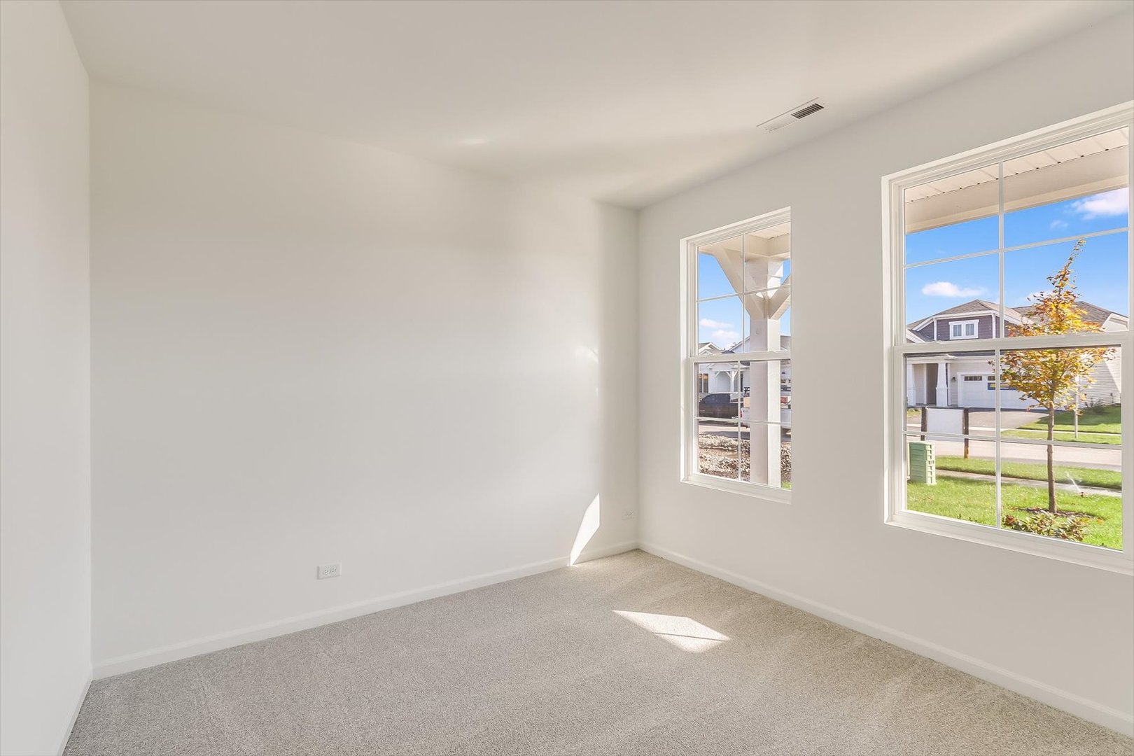 735 Alberta Avenue, Oswego, IL 60543