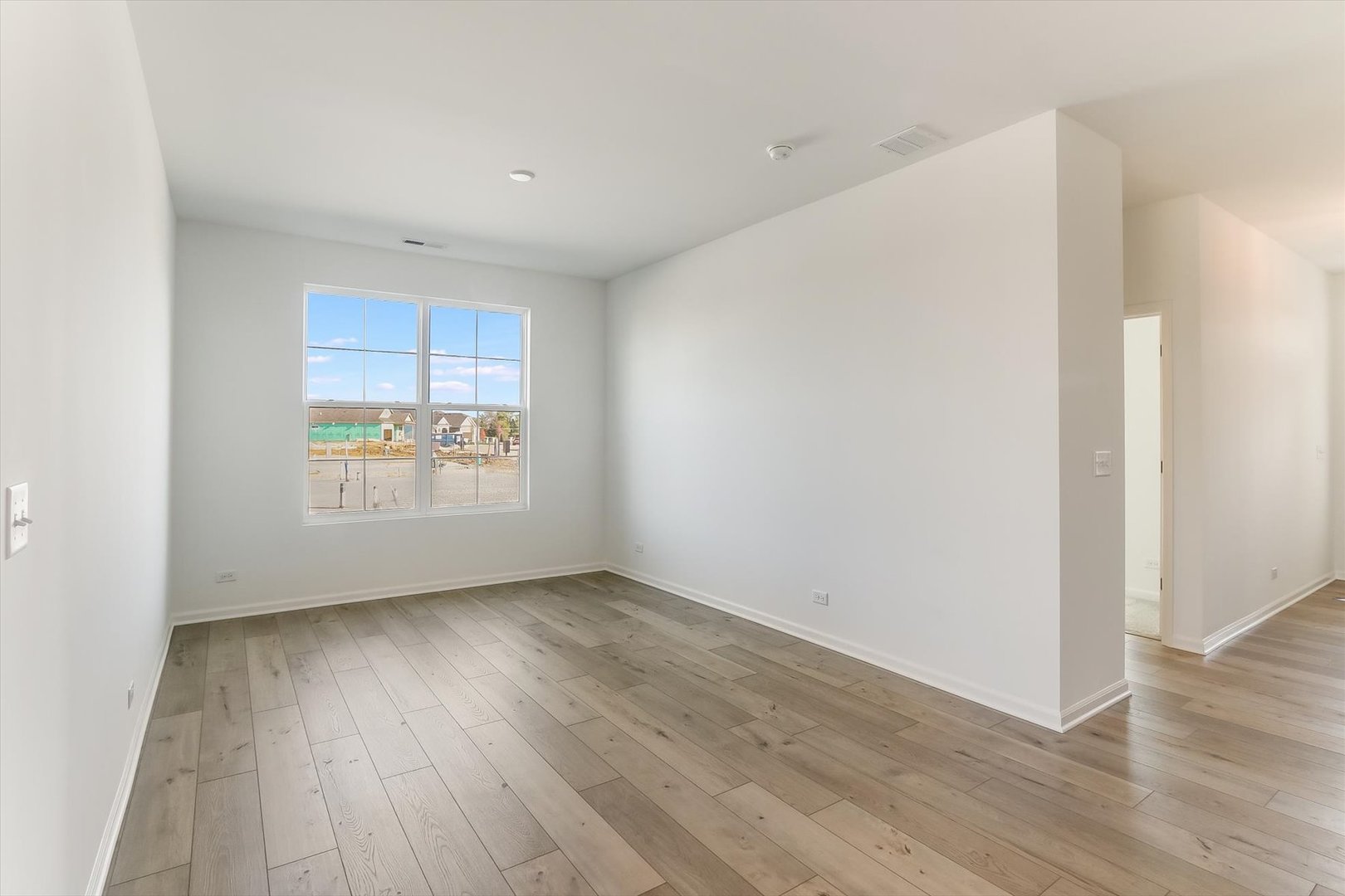 735 Alberta Avenue, Oswego, IL 60543