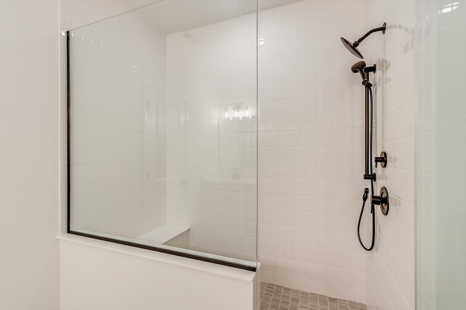 735 Alberta Avenue, Oswego, IL 60543