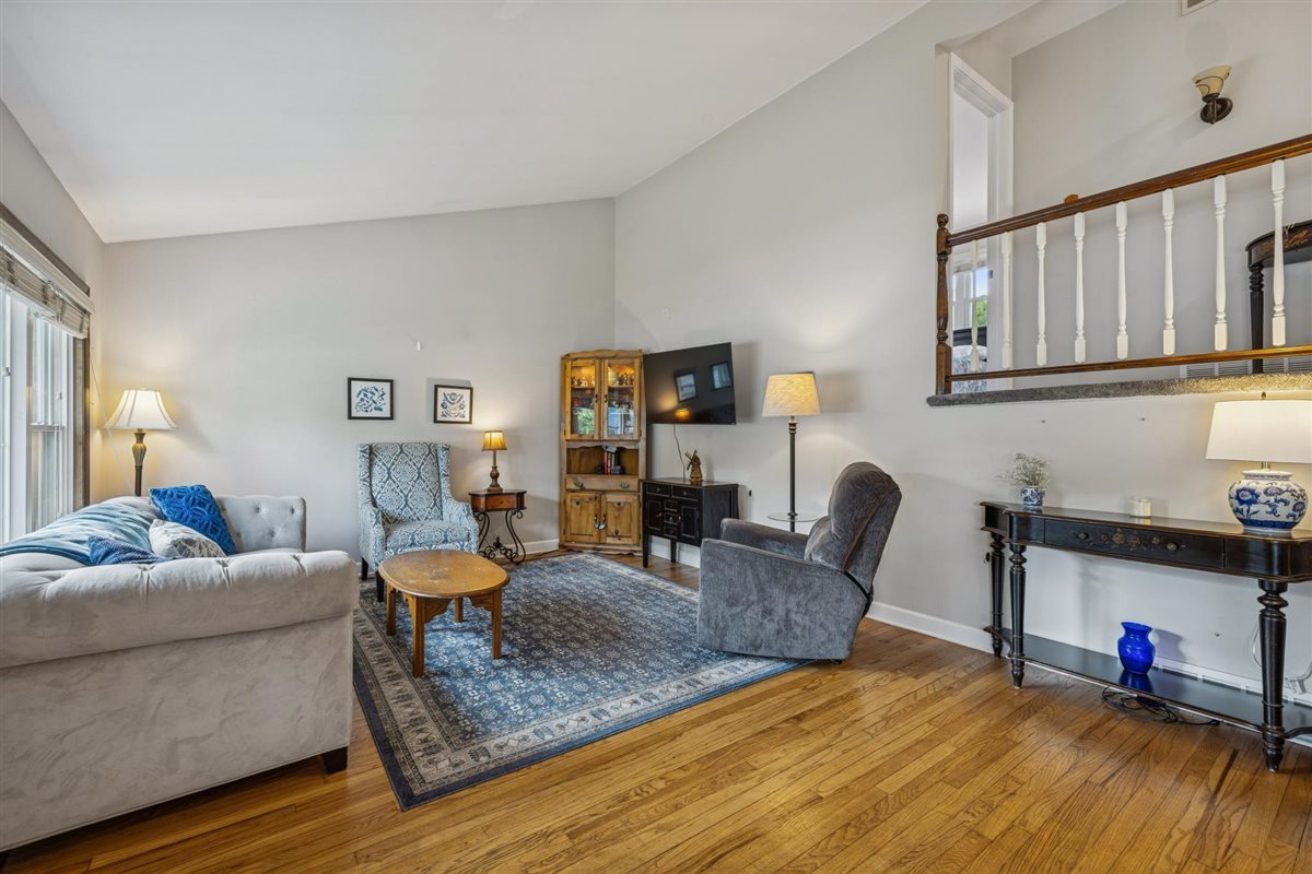 1426 E Anderson Drive, Palatine, IL 60074