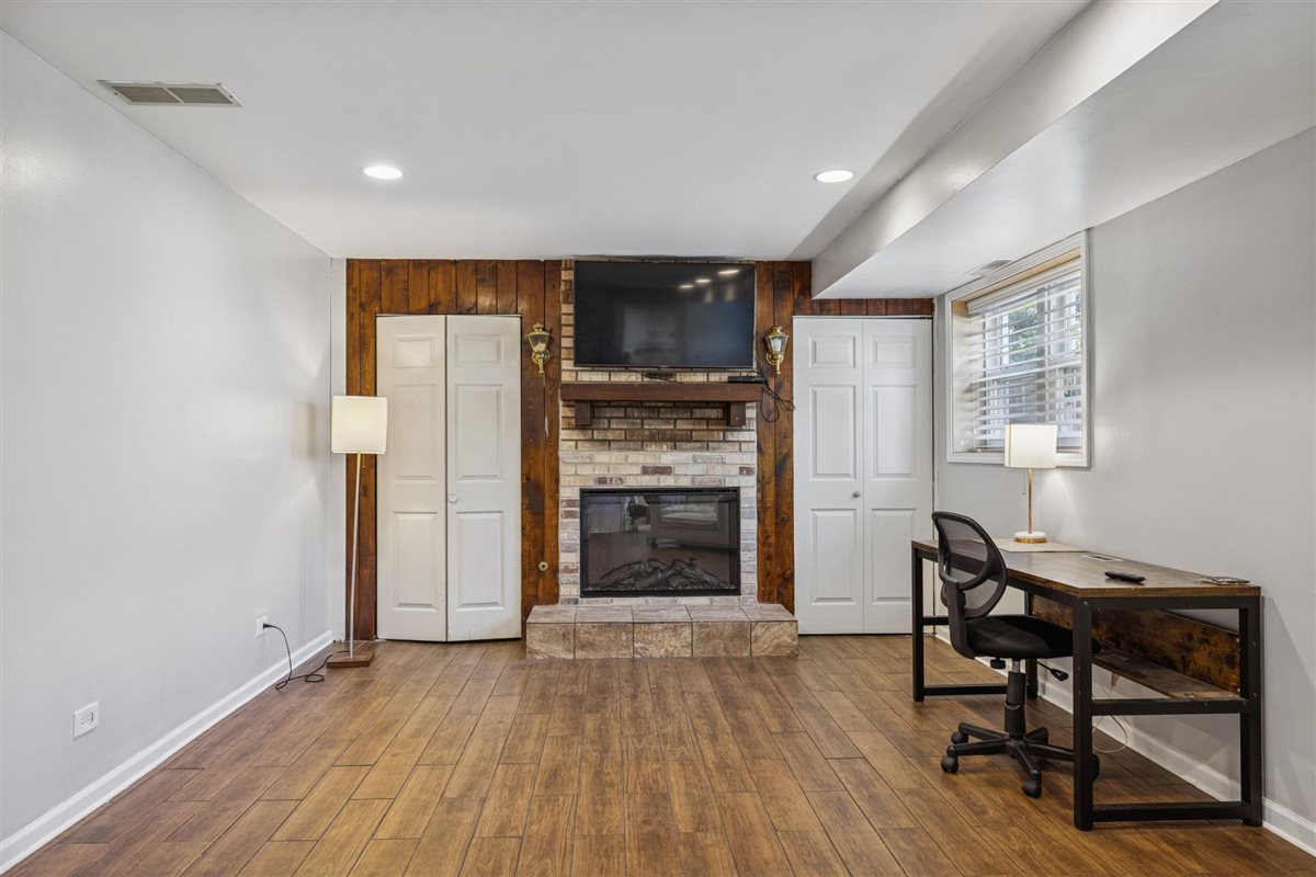 1426 E Anderson Drive, Palatine, IL 60074