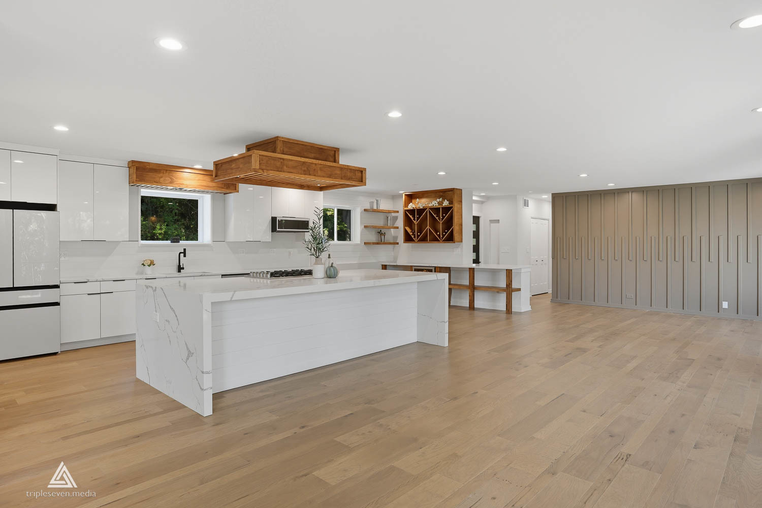 12604 S Pawnee Road, Palos Park, IL 60464