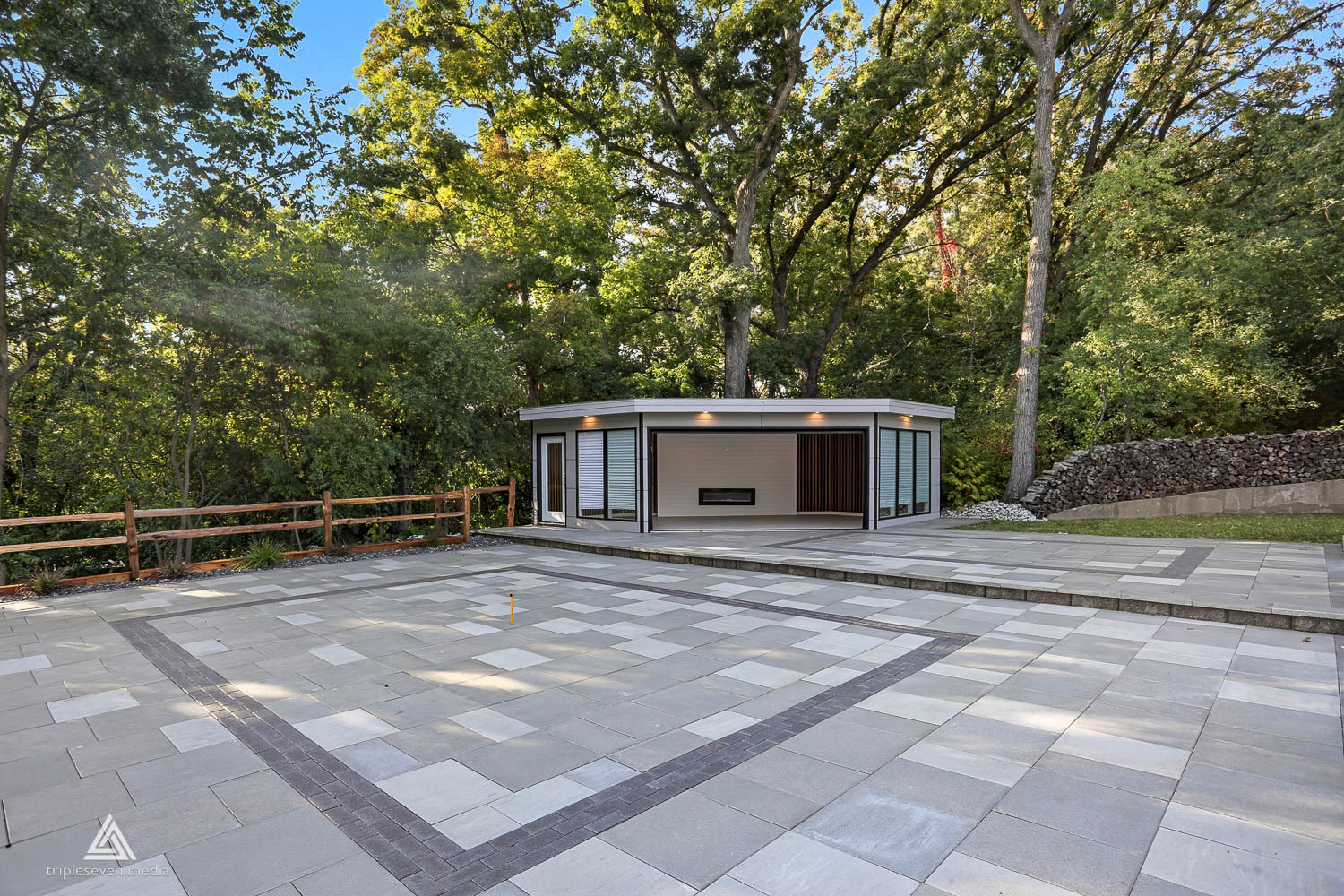 12604 S Pawnee Road, Palos Park, IL 60464