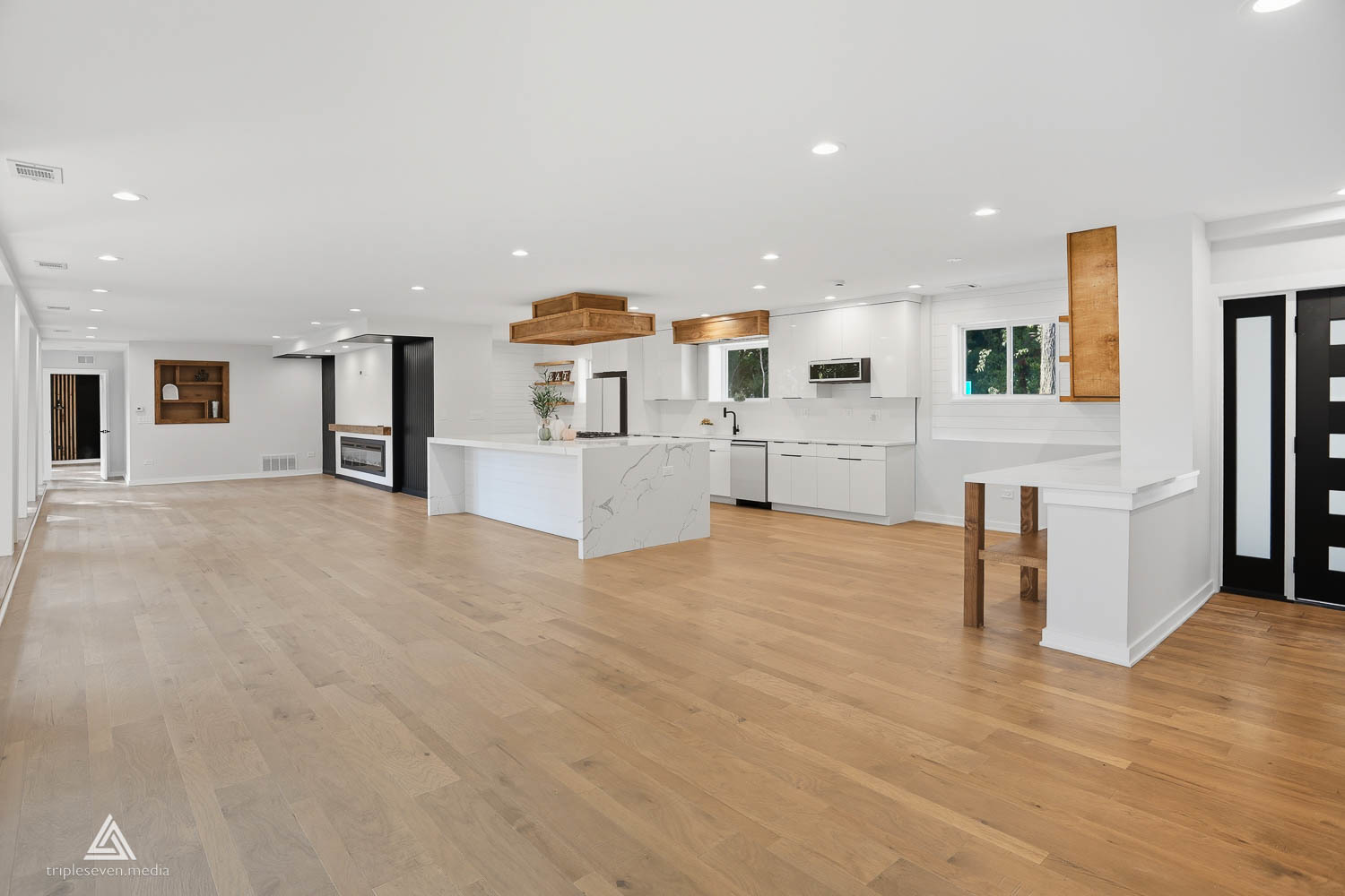 12604 S Pawnee Road, Palos Park, IL 60464