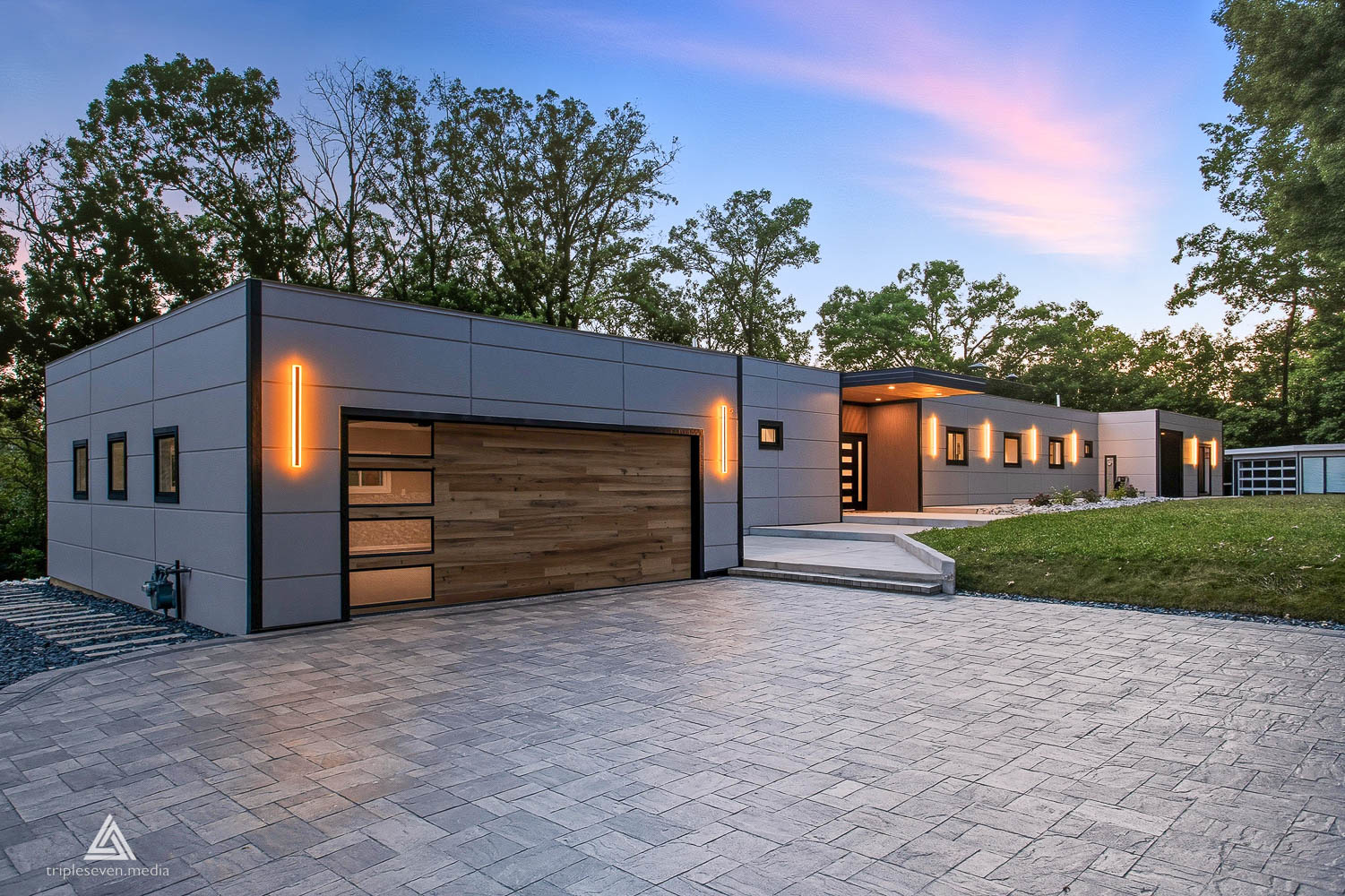 12604 S Pawnee Road, Palos Park, IL 60464
